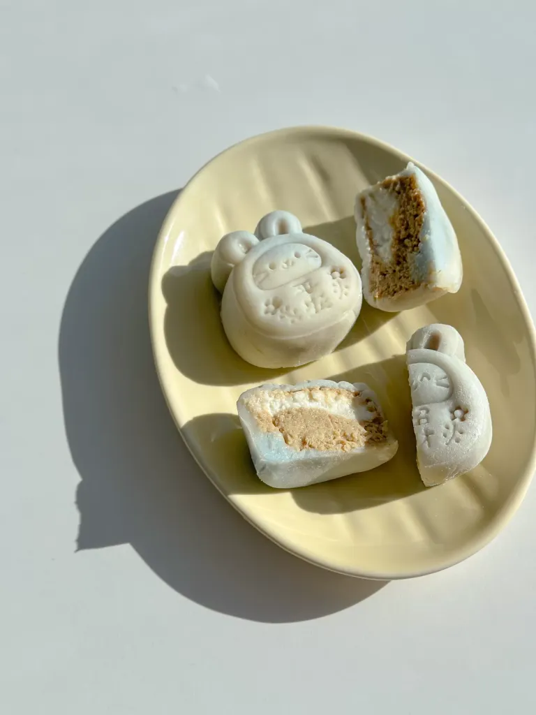 Coconut Latte Snow Skin Mooncakes