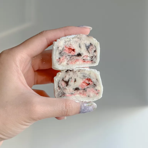 No-Bake Black & Pink Oreo Cream Cheese Snow Skin Mooncakes - likebyregina