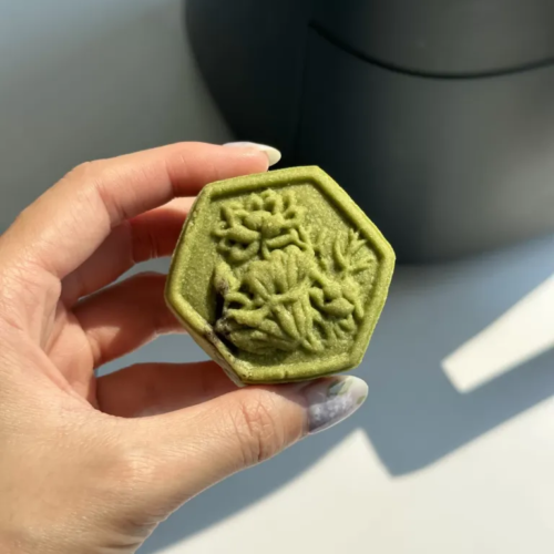 Air Fry Matcha Mochi Mooncakes with Cookie Crust - likebyregina