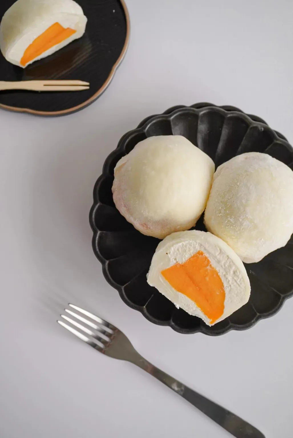 Classic Mango Cream Mochi