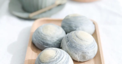 Taro Mochi Swirl Mooncakes - likebyregina