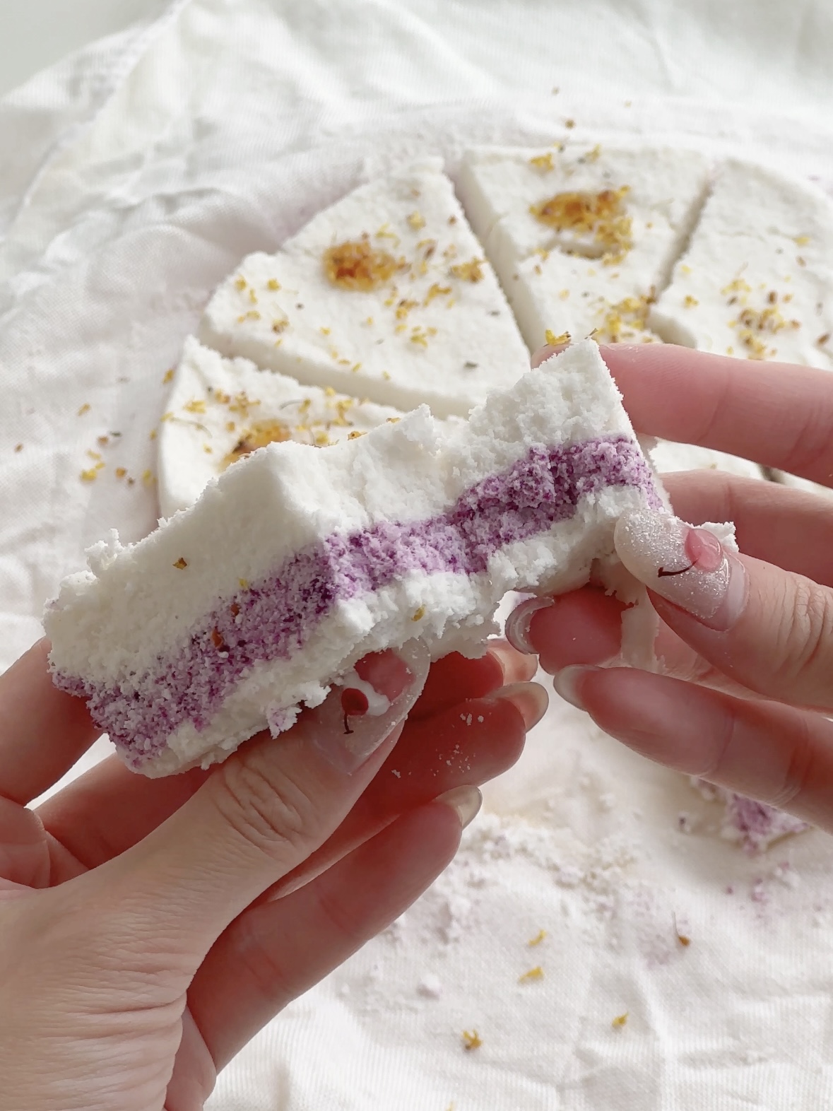 Purple Yam Steamed Rice Cake (Baekseolgi)