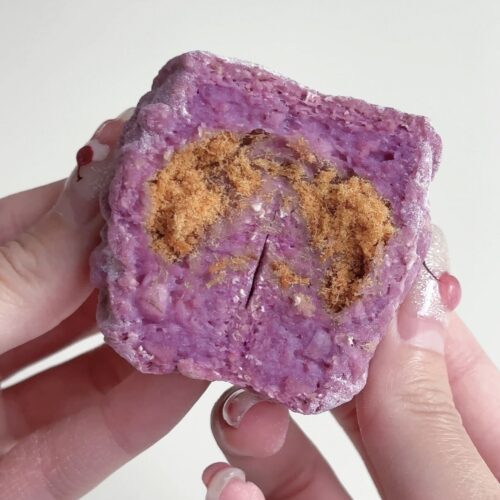 Taro Oatmeal Mooncakes with pork floss - likebyregina
